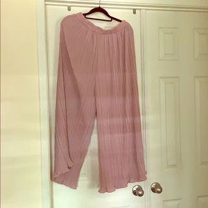 Pleated airy culottes